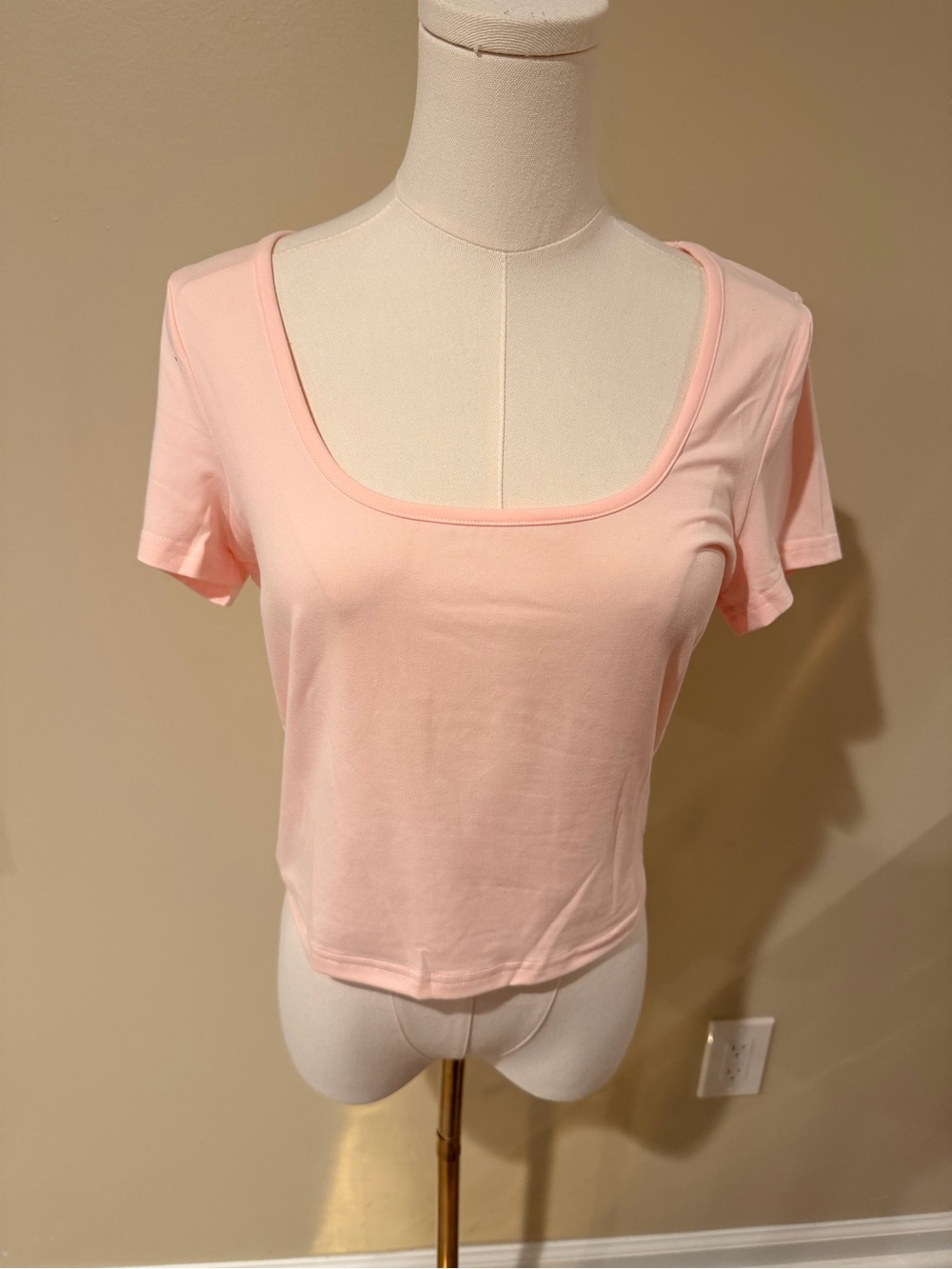 Women's Light Pink Square Neck Crop Top